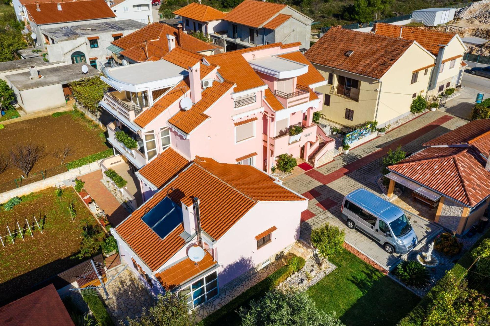 Villa Dalmatina Zadar Mit Pool מראה חיצוני תמונה