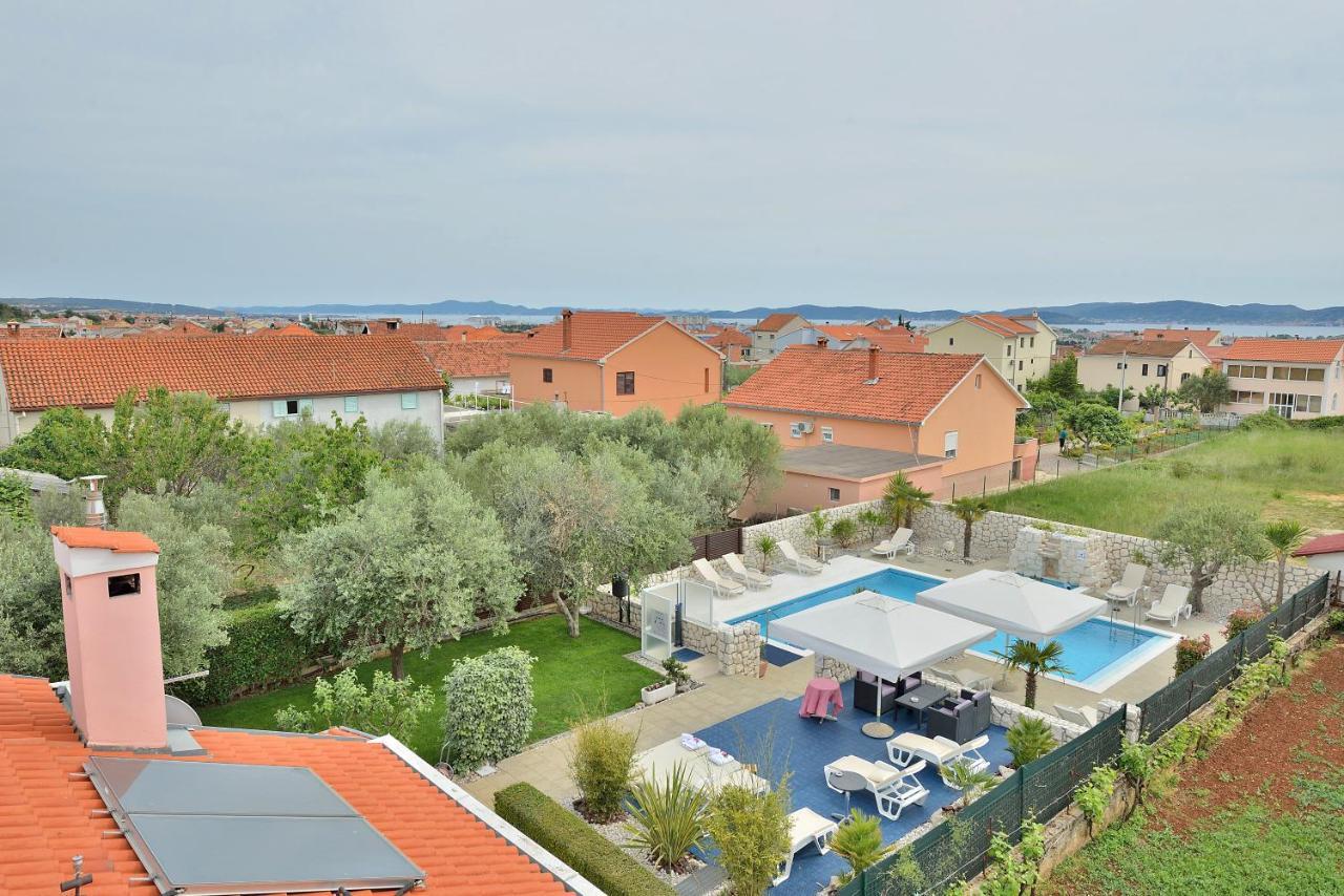Villa Dalmatina Zadar Mit Pool מראה חיצוני תמונה